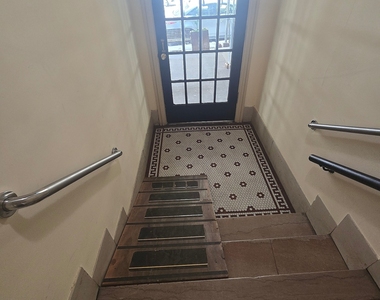 West 79 Street - Photo Thumbnail 11