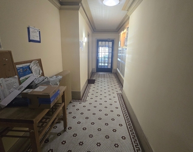 West 79 Street - Photo Thumbnail 9