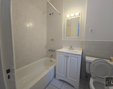 West 79 Street - Photo Thumbnail 6