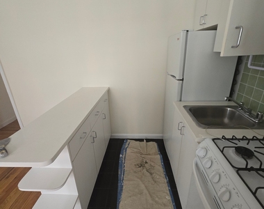 West 79 Street - Photo Thumbnail 2