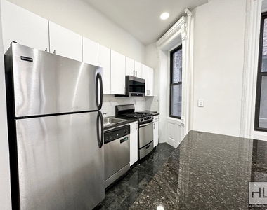 East 91 Street - Photo Thumbnail 3