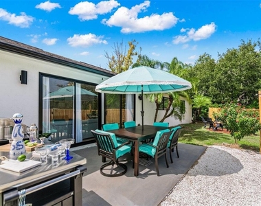 2911 Woodpine Court - Photo Thumbnail 41