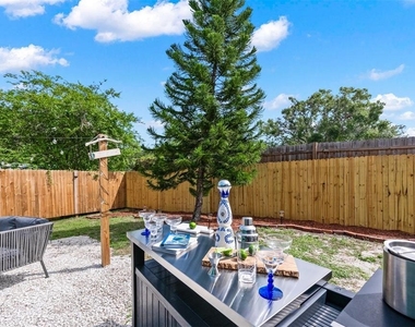 2911 Woodpine Court - Photo Thumbnail 43