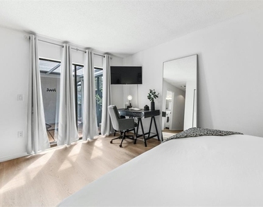 2911 Woodpine Court - Photo Thumbnail 24