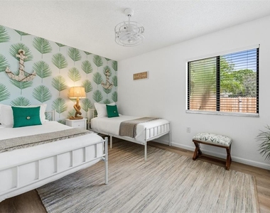 2911 Woodpine Court - Photo Thumbnail 32