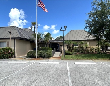 4211 Stratford Drive - Photo Thumbnail 20