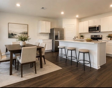 3114 Viceroy Court - Photo Thumbnail 6