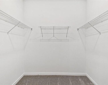 6741 Michael Favor Way - Photo Thumbnail 9