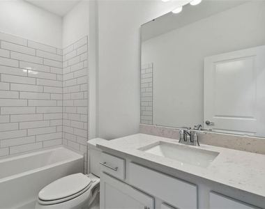 6741 Michael Favor Way - Photo Thumbnail 11