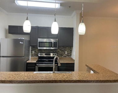 5602 Pinnacle Heights Circle - Photo Thumbnail 6