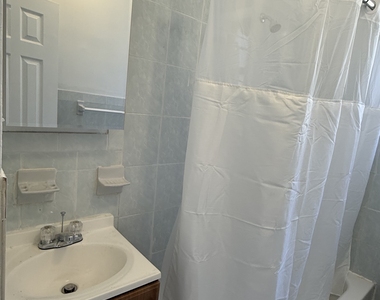 2080 West Street - Photo Thumbnail 7
