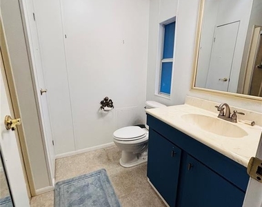 7071 Spanish Moss Lane - Photo Thumbnail 18