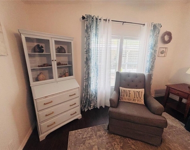 7071 Spanish Moss Lane - Photo Thumbnail 8