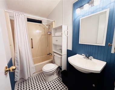 7071 Spanish Moss Lane - Photo Thumbnail 14