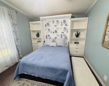 7071 Spanish Moss Lane - Photo Thumbnail 11
