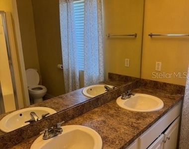 6740 Moonglow Drive - Photo Thumbnail 18