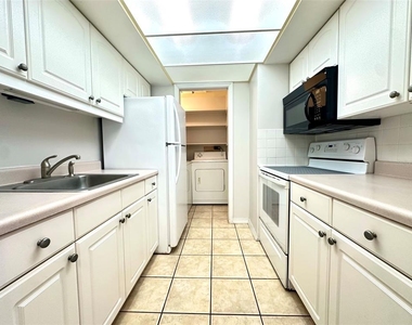 1458 Cleveland Street - Photo Thumbnail 4