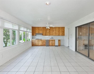 929 Symphony Isles Boulevard - Photo Thumbnail 24