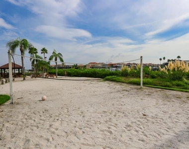 929 Symphony Isles Boulevard - Photo Thumbnail 58