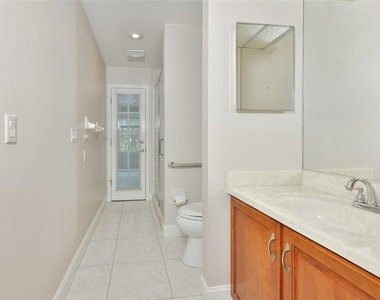929 Symphony Isles Boulevard - Photo Thumbnail 58