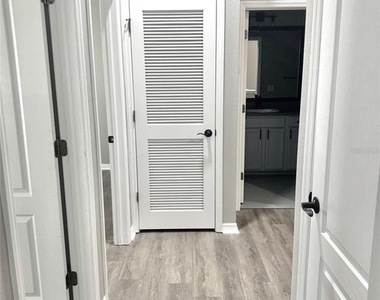8427 Blue Rock Drive - Photo Thumbnail 37