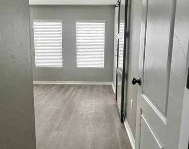 8427 Blue Rock Drive - Photo Thumbnail 24