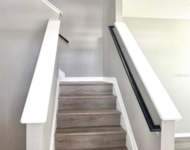 8427 Blue Rock Drive - Photo Thumbnail 20