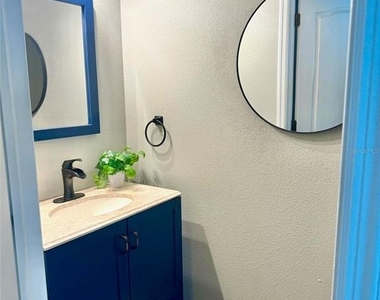 8427 Blue Rock Drive - Photo Thumbnail 14