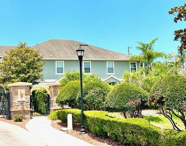 8427 Blue Rock Drive - Photo Thumbnail 4