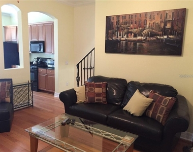 2902 Hansen Manor Lane - Photo Thumbnail 10