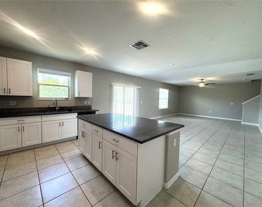 5415 Amaryllis Garden Street - Photo Thumbnail 5
