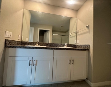 5415 Amaryllis Garden Street - Photo Thumbnail 26