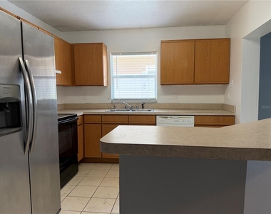 2427 Camden Oaks Place - Photo Thumbnail 8