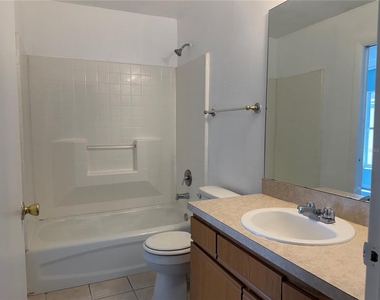 2427 Camden Oaks Place - Photo Thumbnail 12
