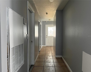 2427 Camden Oaks Place - Photo Thumbnail 10