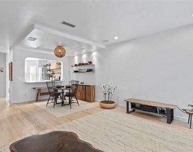 315 S Edison Avenue - Photo Thumbnail 22