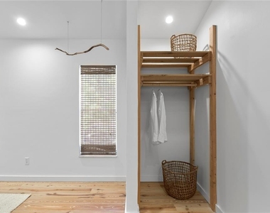315 S Edison Avenue - Photo Thumbnail 50