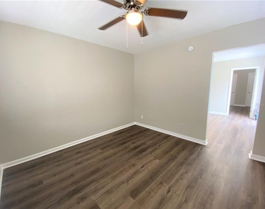3805 W Leona Street - Photo Thumbnail 8