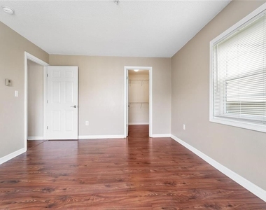 406 S Cedar Avenue - Photo Thumbnail 12