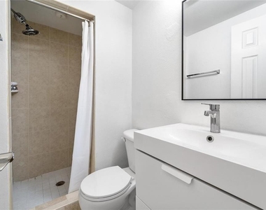 406 S Cedar Avenue - Photo Thumbnail 11