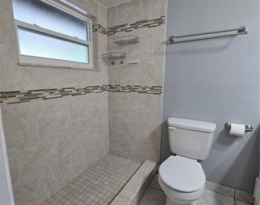 5401 Hopedale Drive - Photo Thumbnail 12