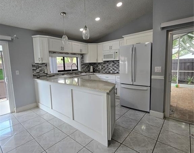 5401 Hopedale Drive - Photo Thumbnail 2