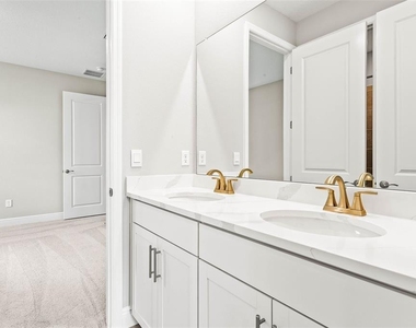 23176 Pachino Way - Photo Thumbnail 15