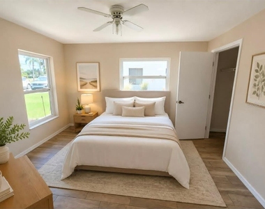 1203 Saxony Circle - Photo Thumbnail 7