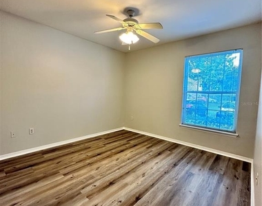 10023 Courtney Palms Boulevard - Photo Thumbnail 2