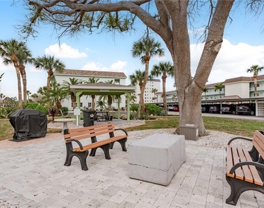 8 Glencoe Place - Photo Thumbnail 29