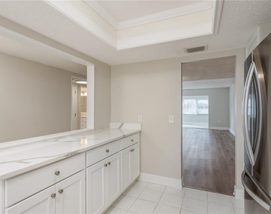 8 Glencoe Place - Photo Thumbnail 13