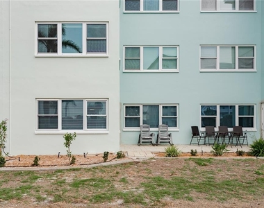 8 Glencoe Place - Photo Thumbnail 26