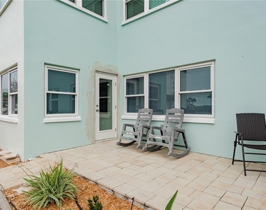 8 Glencoe Place - Photo Thumbnail 24