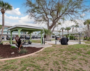8 Glencoe Place - Photo Thumbnail 28